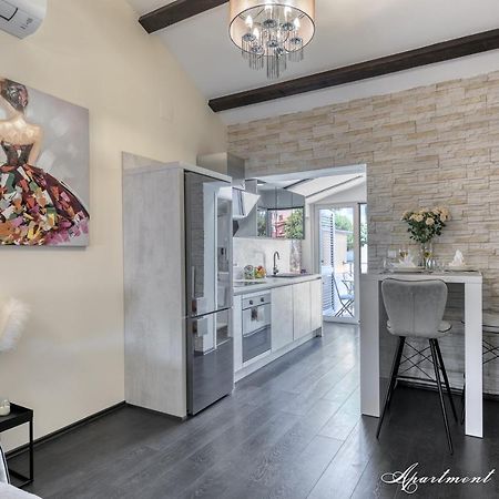 Appartamento Penthouse Leonarda With Private Parking Pola Esterno foto