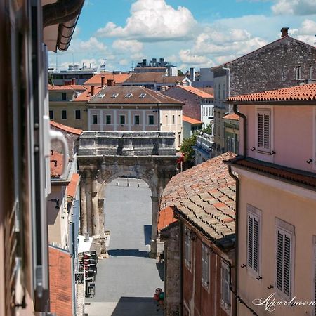 Appartamento Penthouse Leonarda With Private Parking Pola Esterno foto