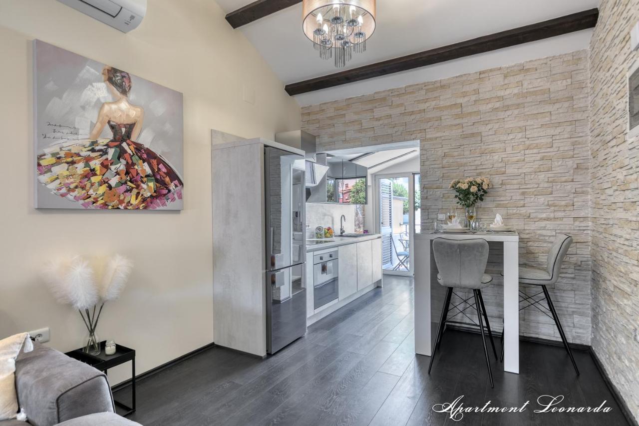 Appartamento Penthouse Leonarda With Private Parking Pola Esterno foto