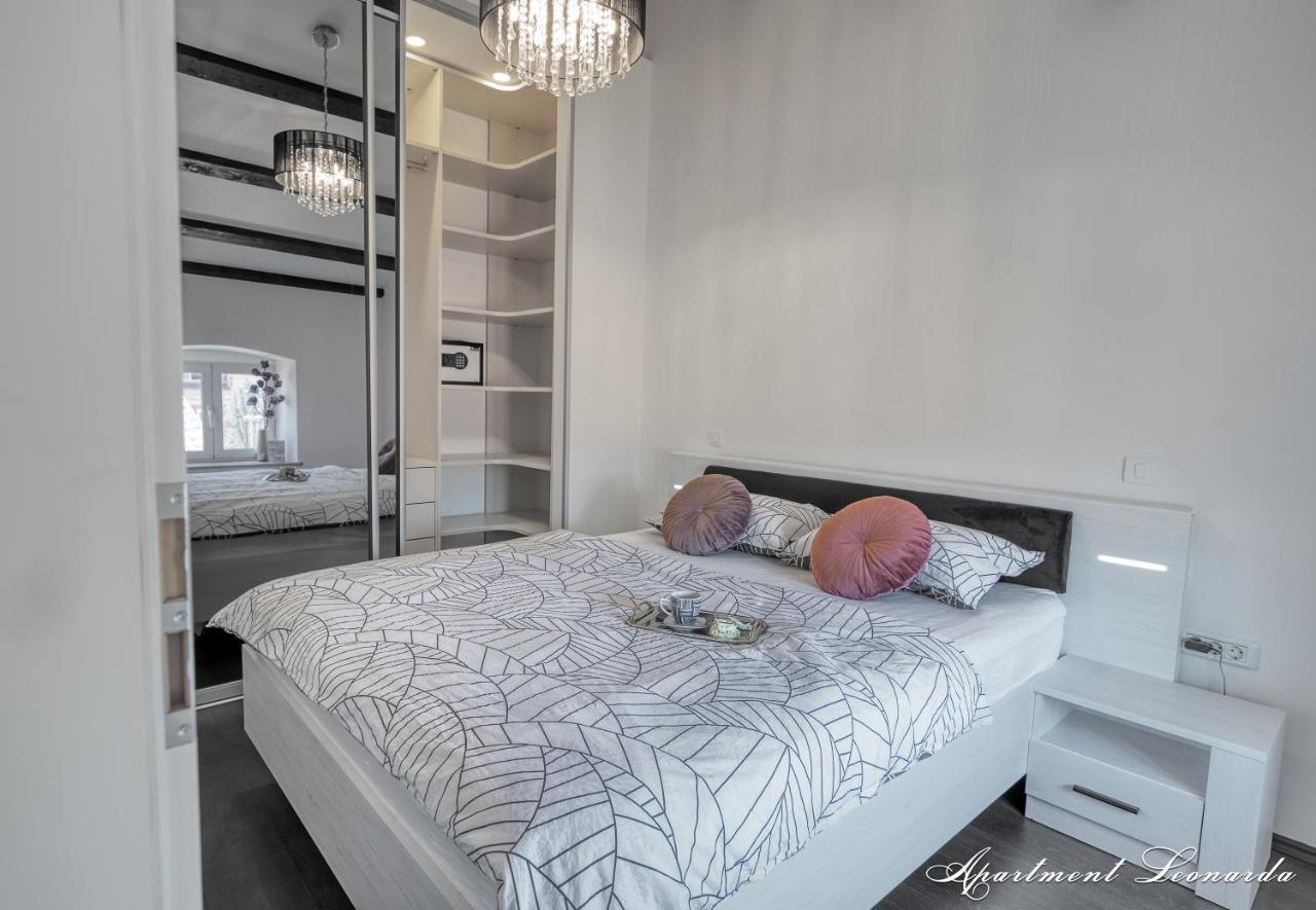 Appartamento Penthouse Leonarda With Private Parking Pola Esterno foto