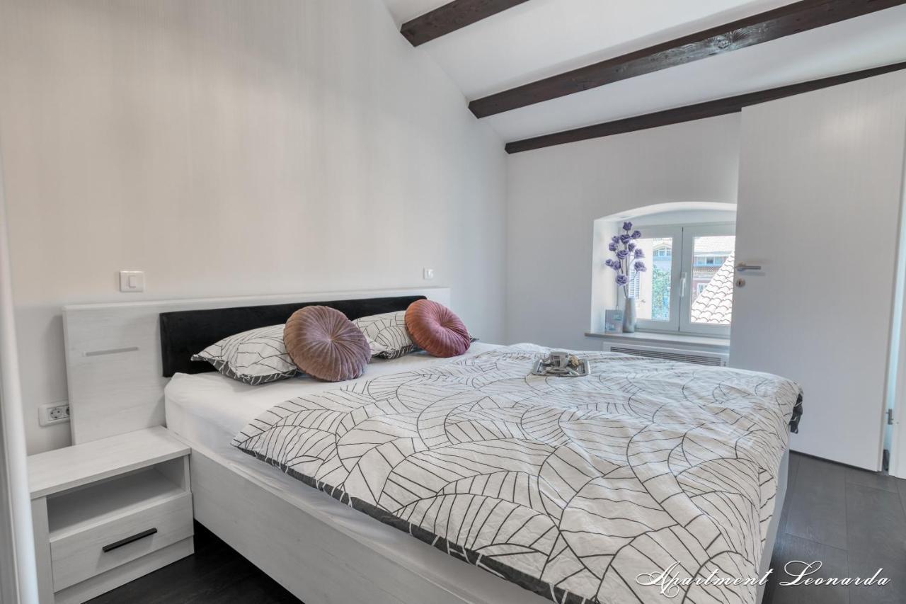 Appartamento Penthouse Leonarda With Private Parking Pola Esterno foto